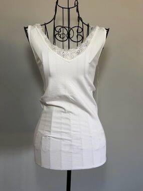 Charlie Paige White Lace-Trim V-Neck Tank